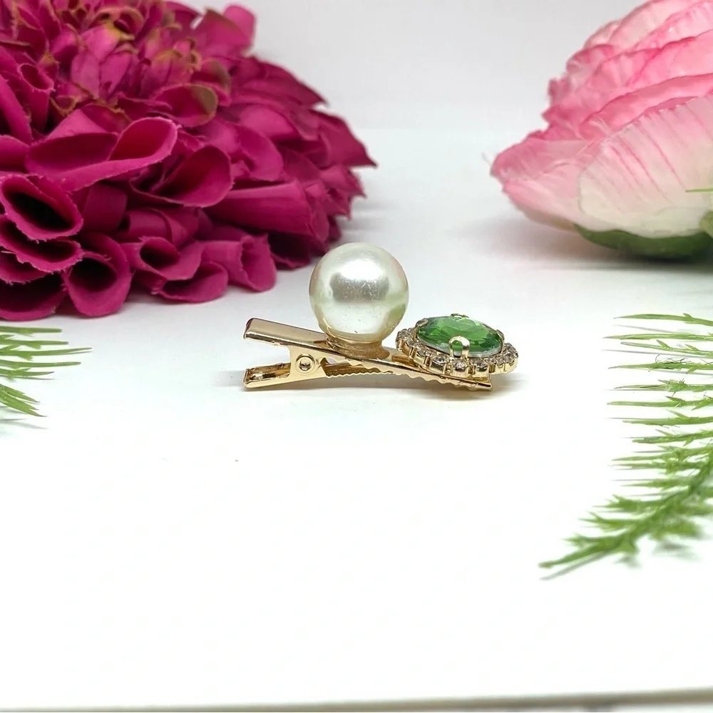NEW⚜️Bright Green Crystal Embellished Hair Barrette